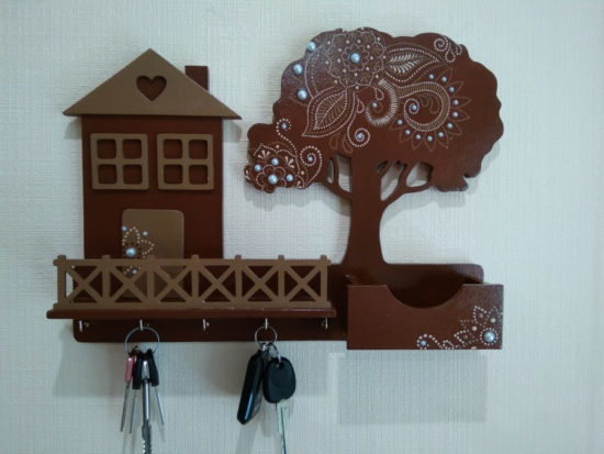 Decorative Key Holder For Wall Free Vector